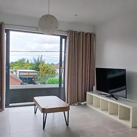 Newly Refurbed 2bd Wraparound Balcony 5km To Inn Dublin