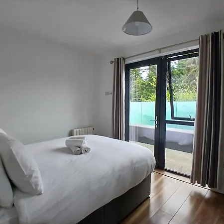 Newly Refurbed 2bd Wraparound Balcony 5km To Inn Dublin